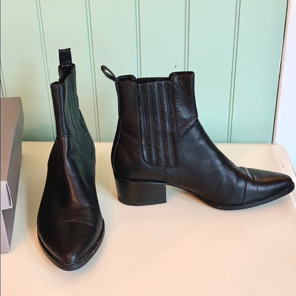 Vagabond Black Ankle Boots “Marja”